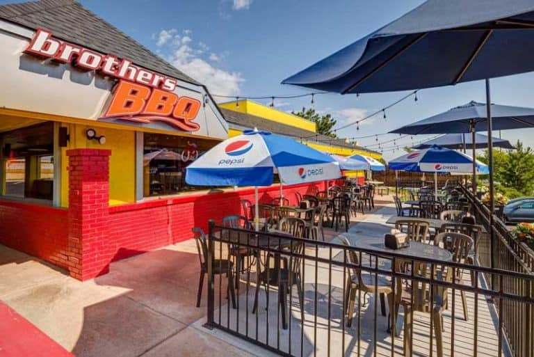 I25 and Arapahoe Brothers BBQ